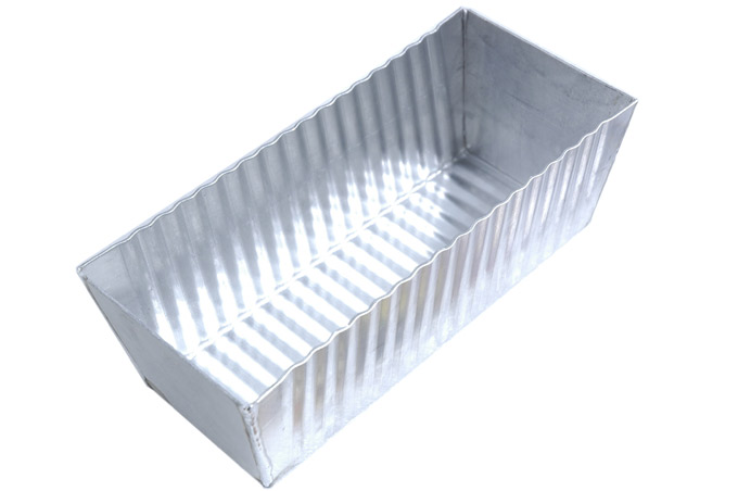 SINGLE TIN PAN 0,9L 200mm Welded Ribbed